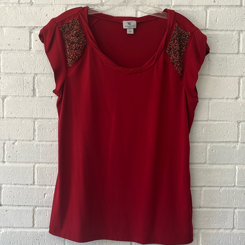 Worthington Stretch Red Beaded Shoulder Top Sz L with Round Neck Petal Sleeves.